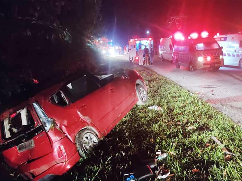 15 killed in Malaysia bus crash