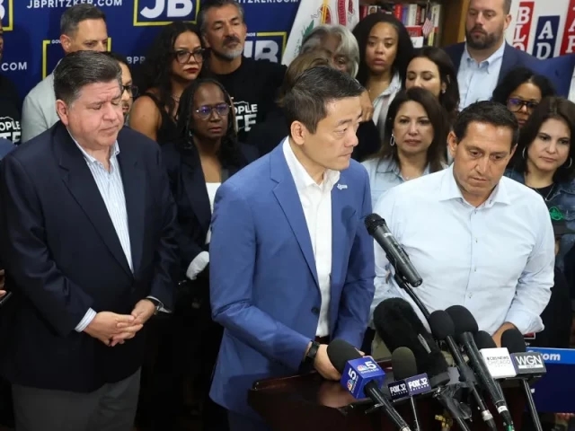 Texas Democrats flee state to block redistricting vote