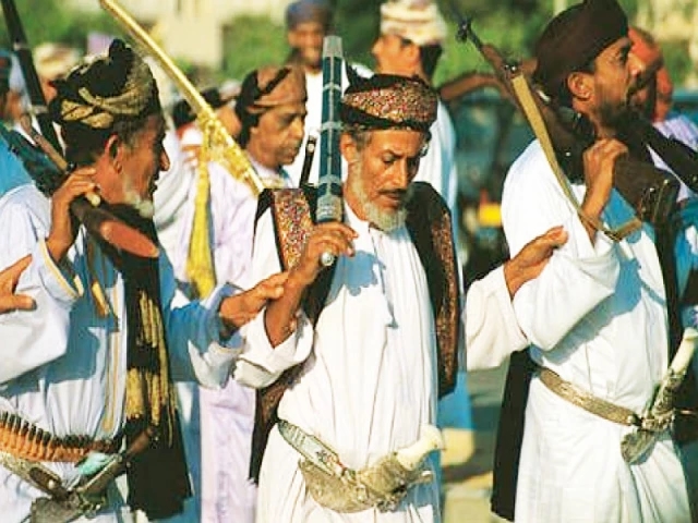 With poetry and chants, Omanis strive to preserve ancient language