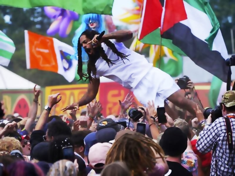 Britain probes punk rap duo's 'anti-Israel' chant