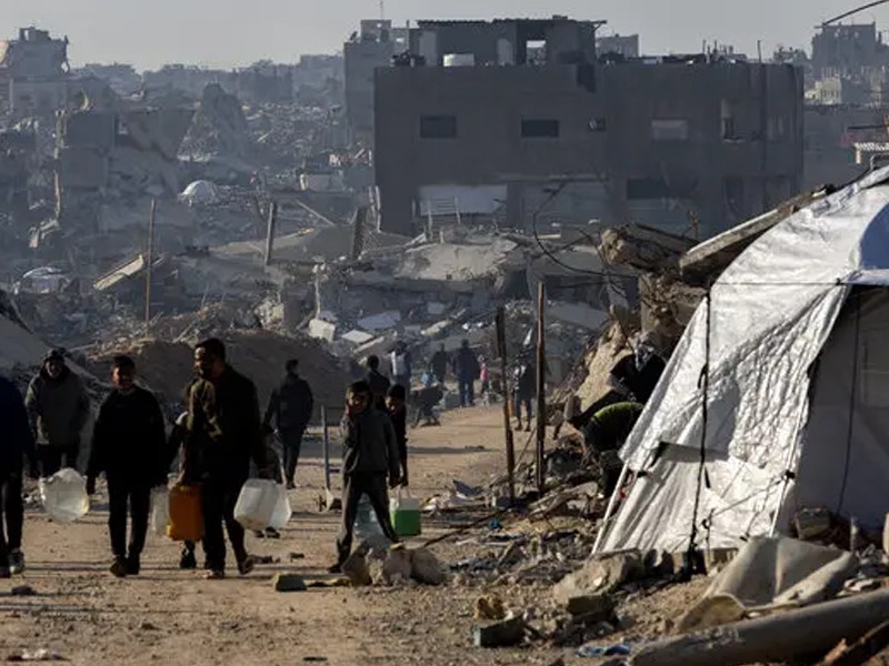 Gaza truce comes under fire