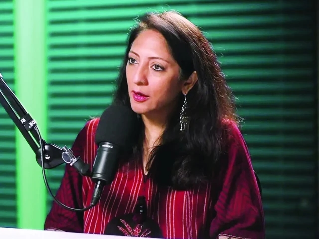 Tazeen calls Faisal a 'riot' to work with