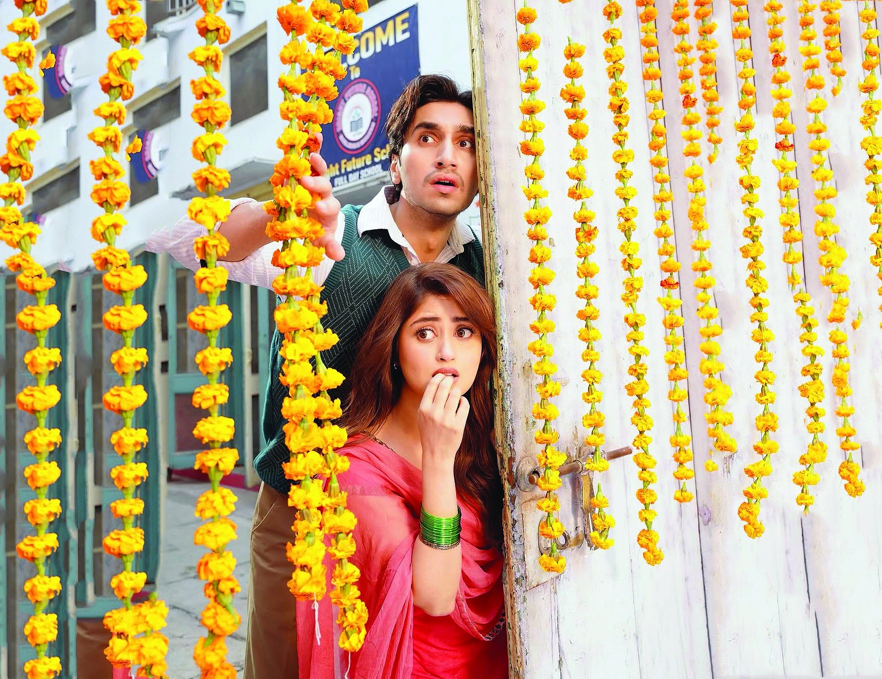 Sajal Ali and Hamza Sohail's banter keeps spirits high