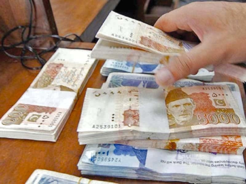 Bank lending to farmers stays far behind target