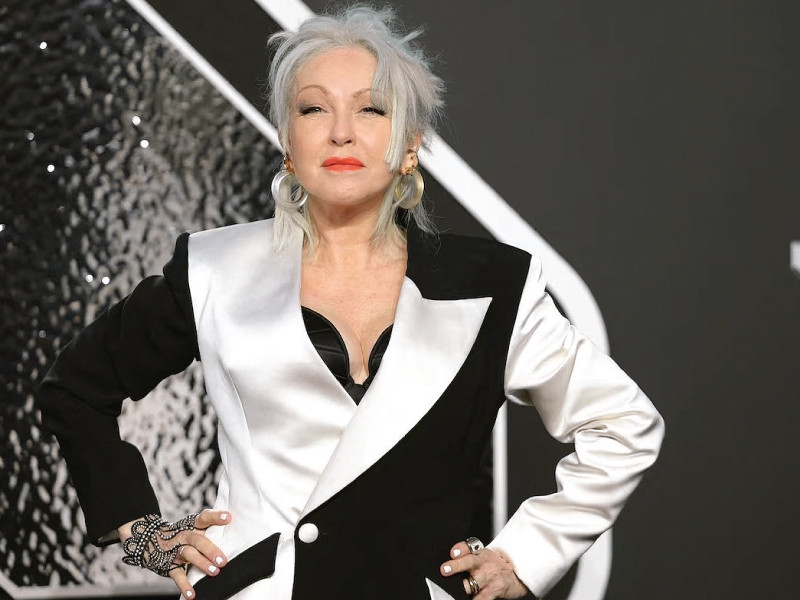 Cyndi Lauper enters Rock & Roll Hall of Fame