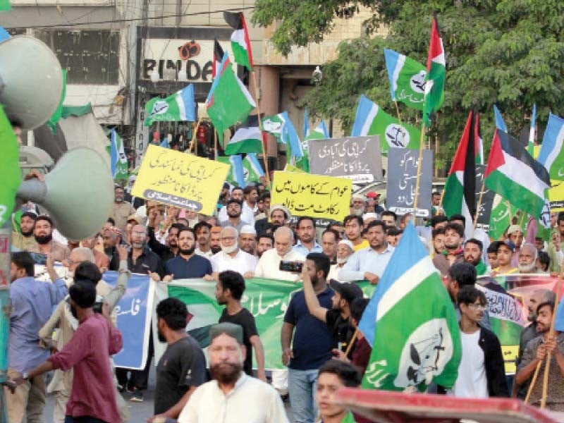 JI condemns KE in citywide protests