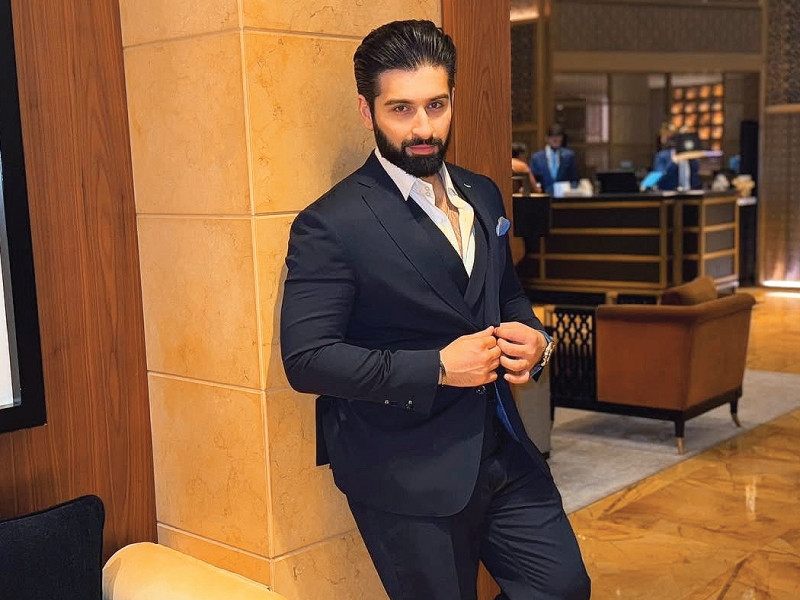 Muneeb Butt denies getting film offers with Alia, Deepika