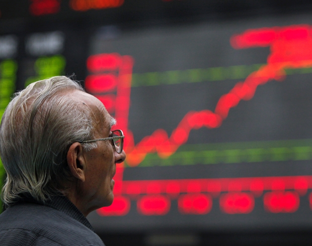 PSX climbs 2.5% in historical bullish run