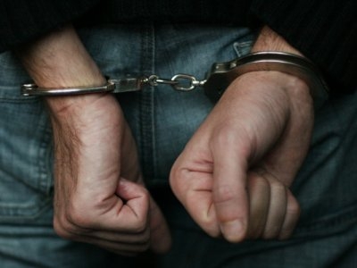 Husband-wife duo held for major robbery
