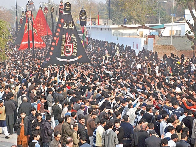 Major cities under strict security as Muharram 9 processions continue