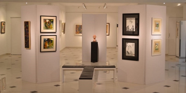Entries open for national art award