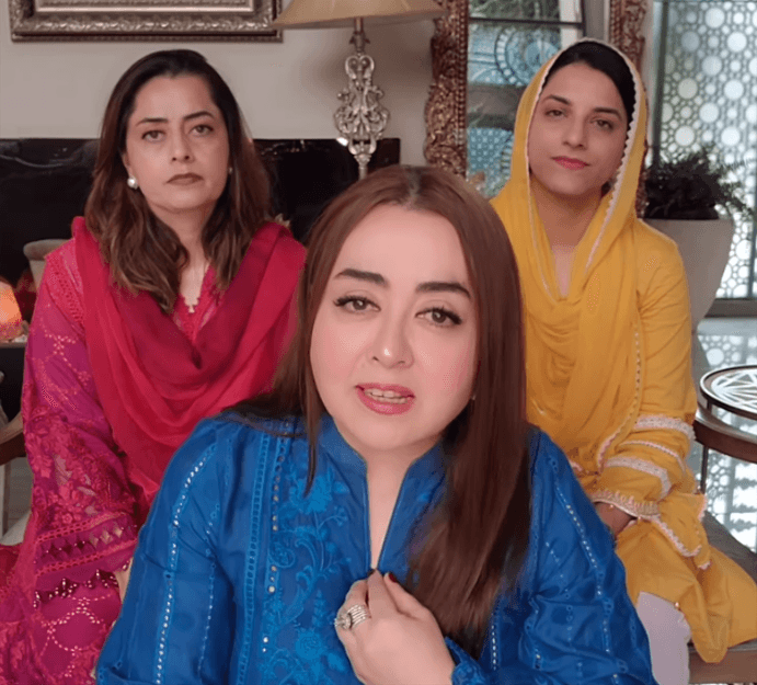 Maria B shares her take on farshi shalwar fashion trend