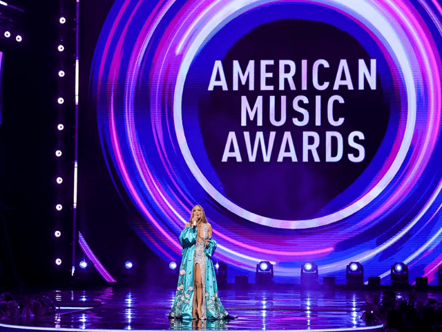 2025 AMAs winners: Who claimed the top awards?