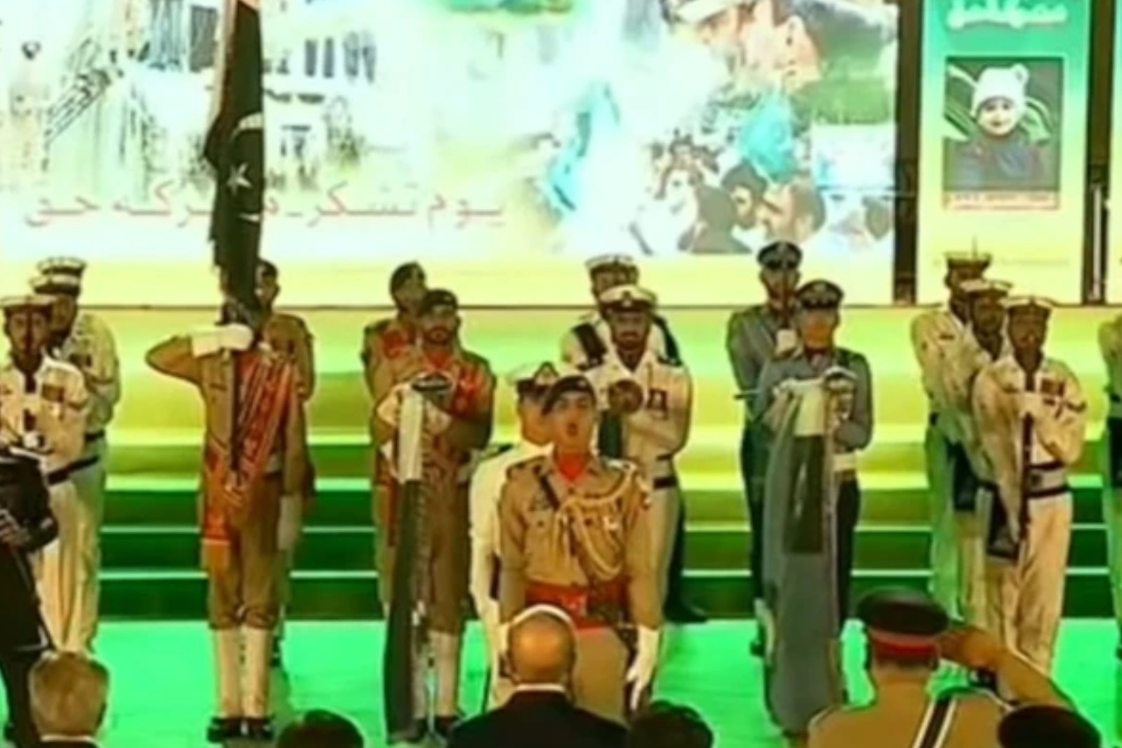 Youm-e-Tashakur: Grand celebration underway at Pakistan Monument