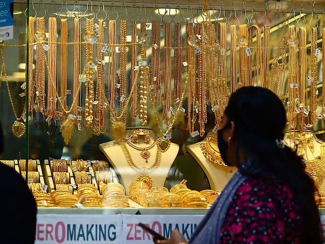 Dubai gold rate hits record high amid global price surge