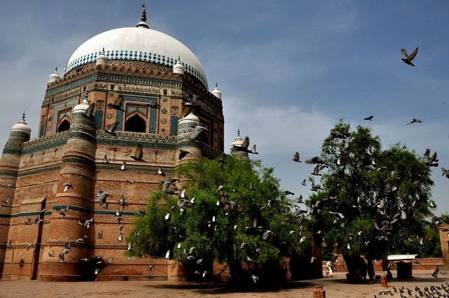 Punjab Auqaf stuck in a raw deal