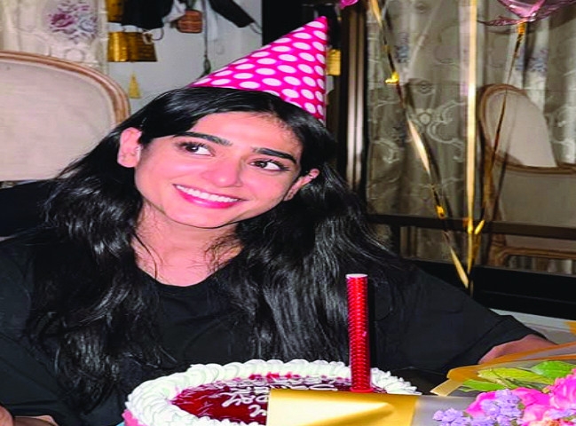 Sehar Khan celebrates an intimate birthday