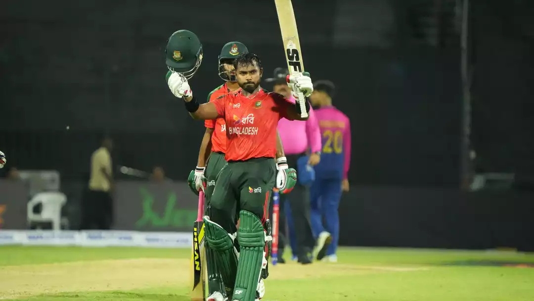 Emon joins BD's elite T20I list