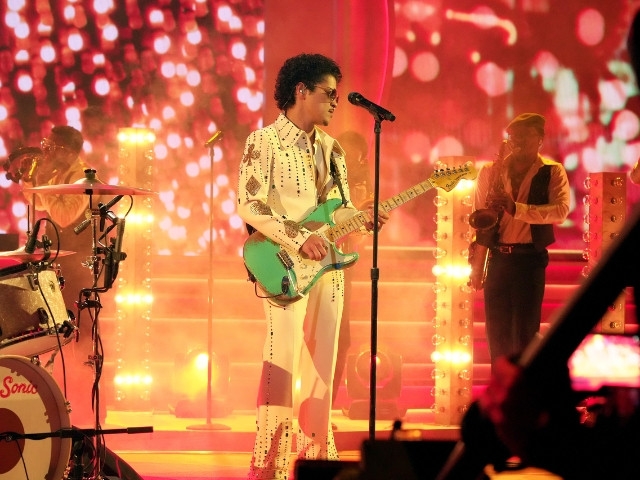 Bruno Mars extends Las Vegas residency with 9 new dates amid gambling debt rumours