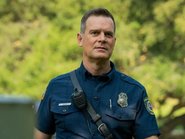 Captain Bobby Nash funeral shocks 9-1-1 viewers in emotional return episode