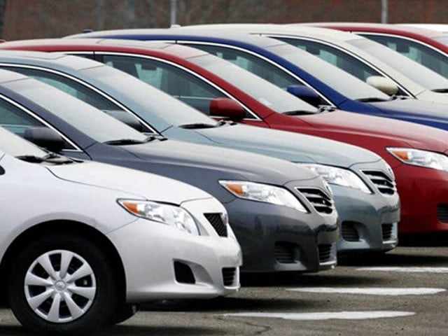Auto sector divided on new budget