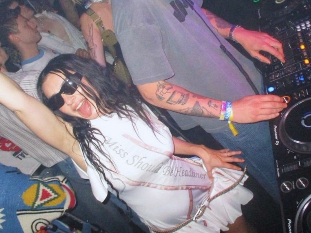 Fans react to Charli XCX's possible Green Day shade at Coachella afterparty