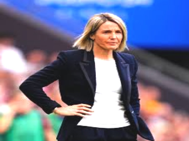 Champions Chelsea complete unbeaten season
