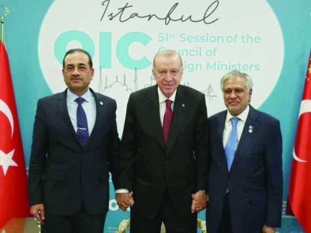 Field Marshal Asim in Turkiye amid war
