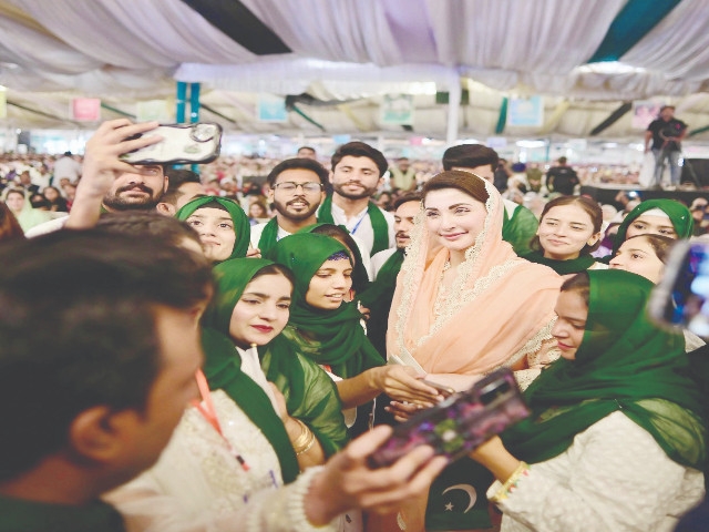CM promises Faisalabad mass transit system, electric buses