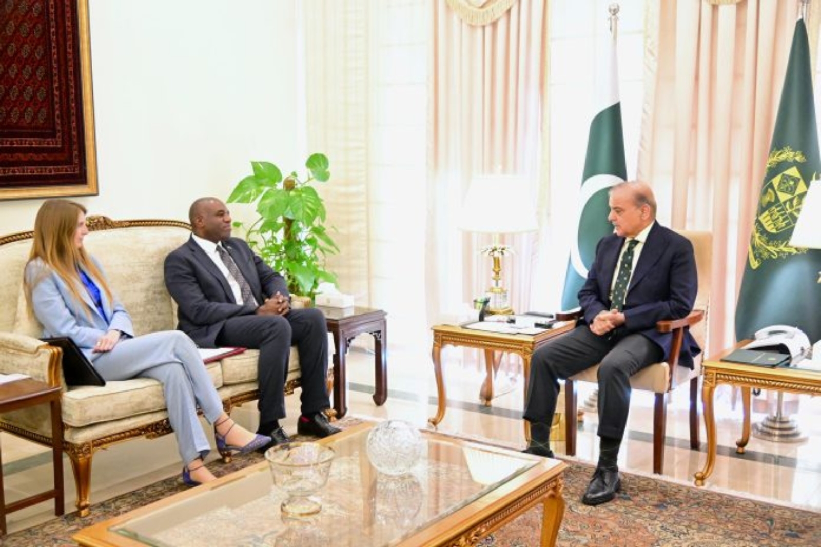 UK foreign secretary welcomes Pakistan-India ceasefire, says conflict serves no one