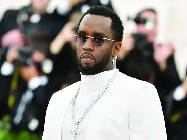 Prosecutors take final aim at Combs
