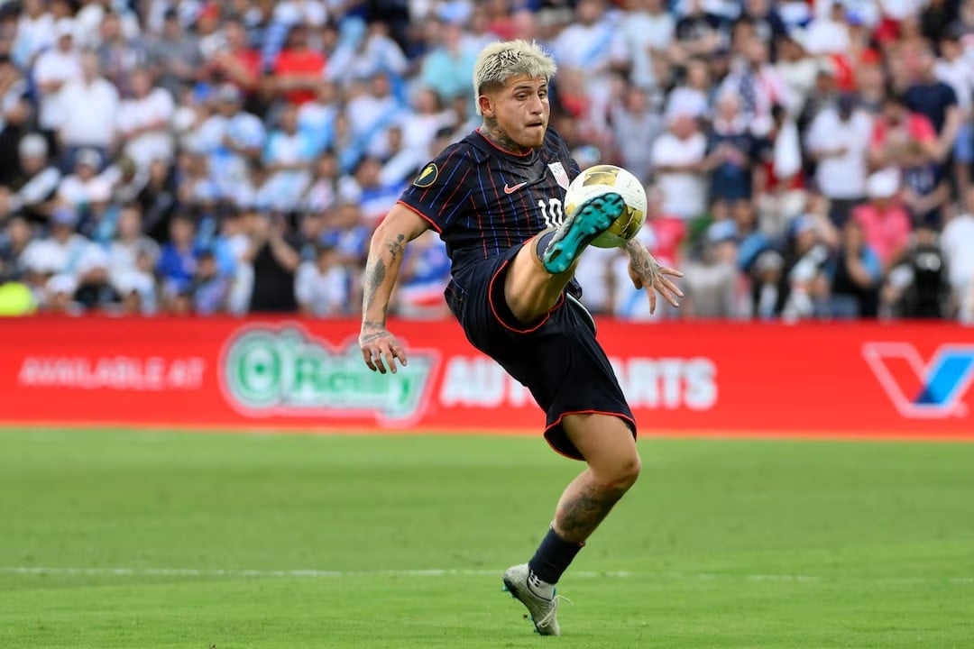 Luna sends US into Gold Cup final