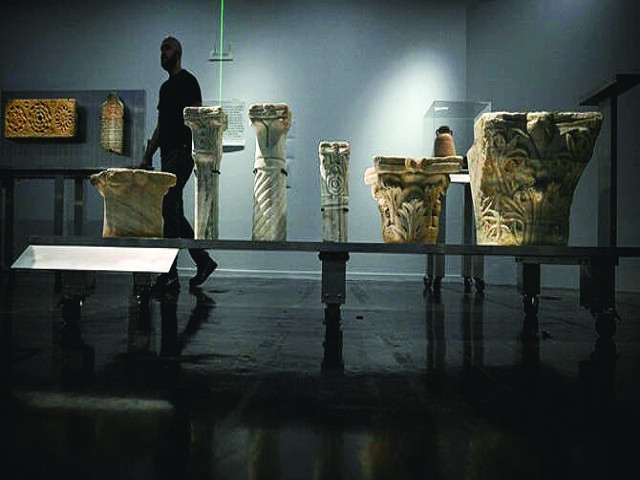 Gaza heritage goes on display in Paris institute