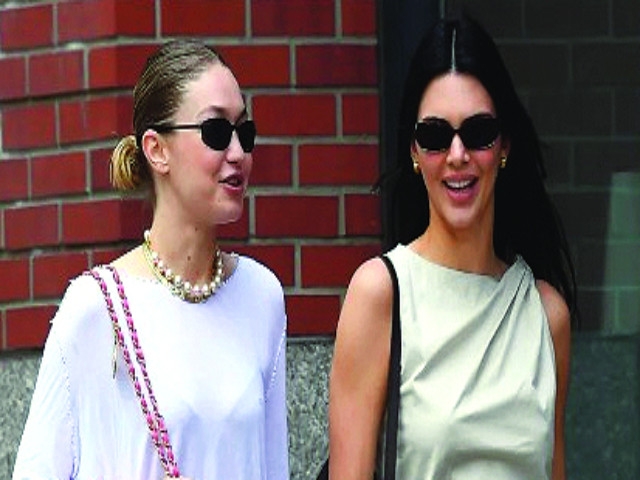Sway into the summer season with ballet flats