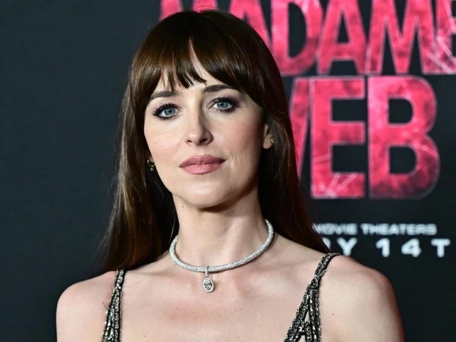 Dakota Johnson walks off stage after co-star's revelation at 'Splitsville' Q&A