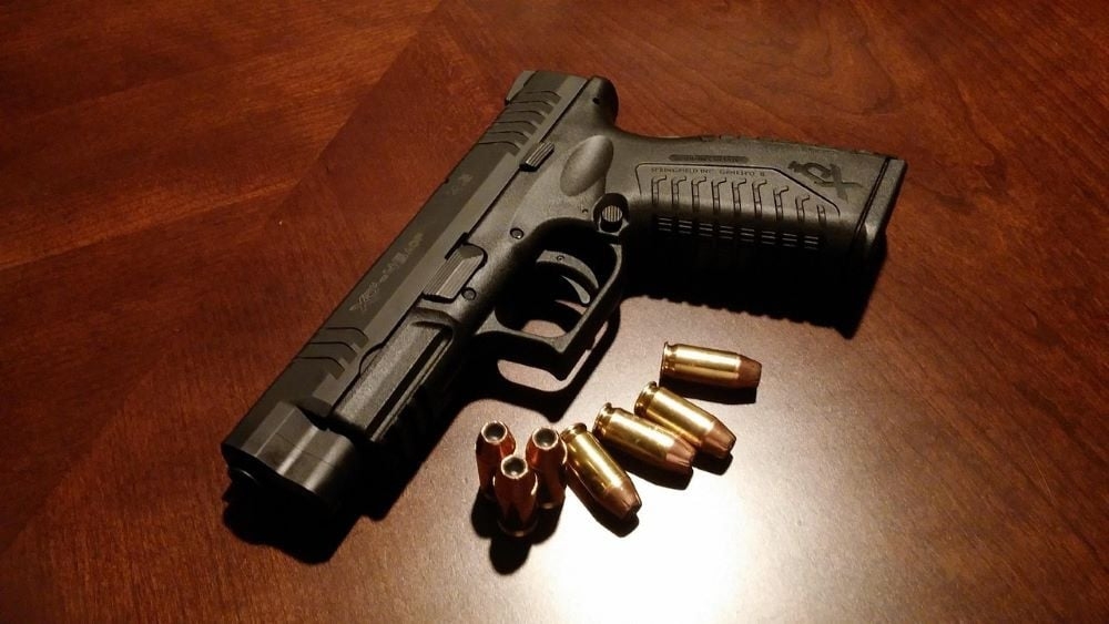 Illegal gun trade escapes crackdown
