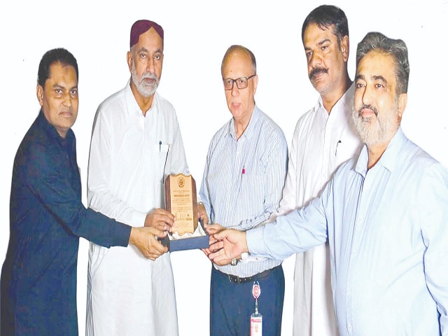 SOP medallists receive cash awards