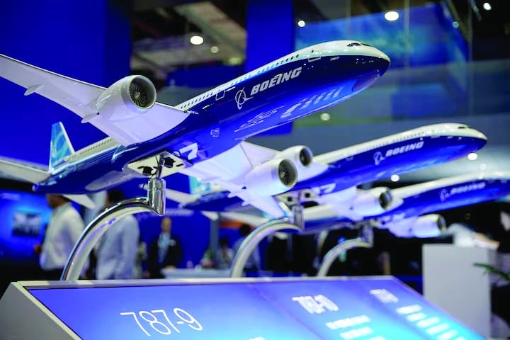 China lifts ban on Boeing deliveries