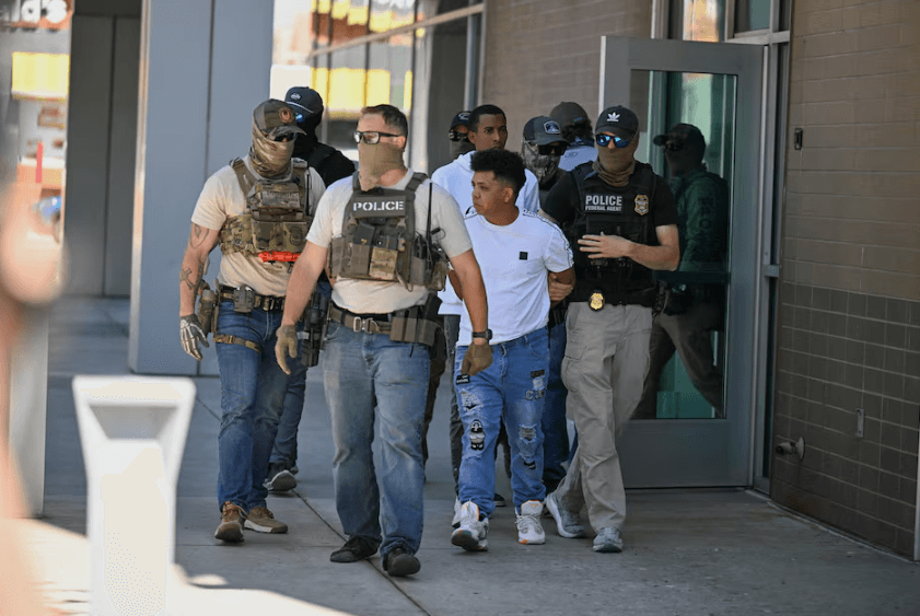 Supreme Court backs Trump move to end migrant protections