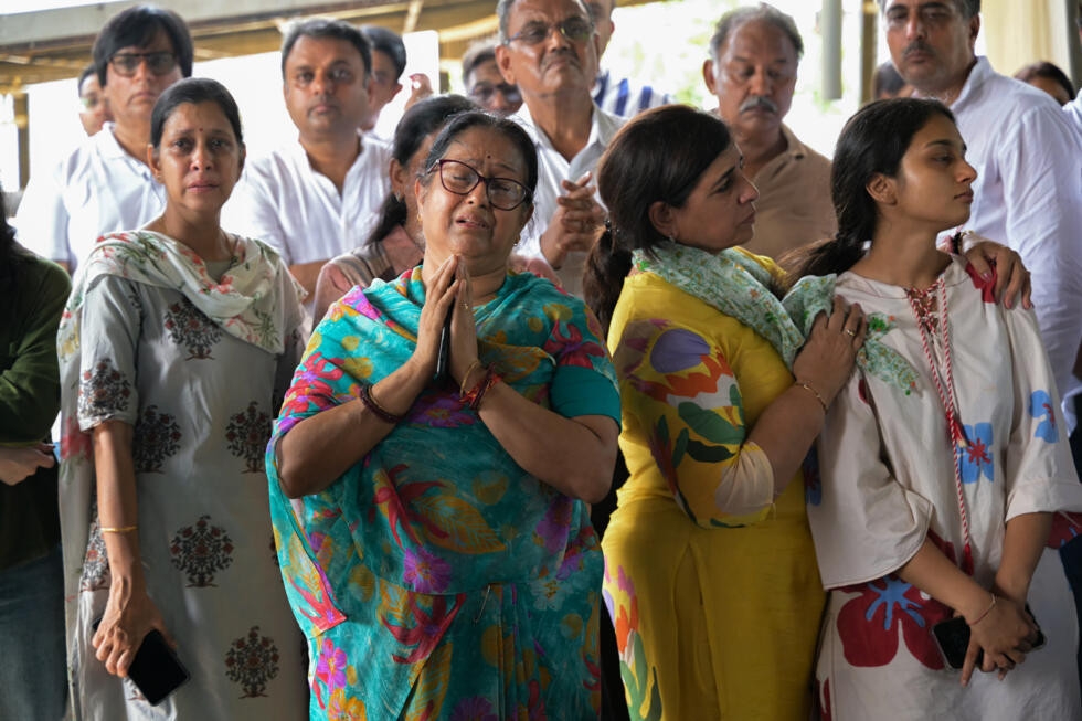 Families hold funerals for Air India crash victims