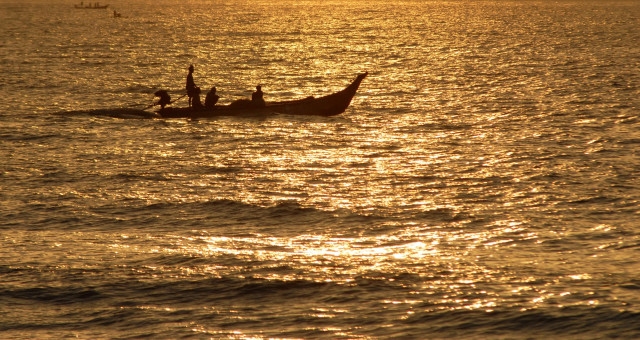 Stay away from Indian waters, fishermen warned