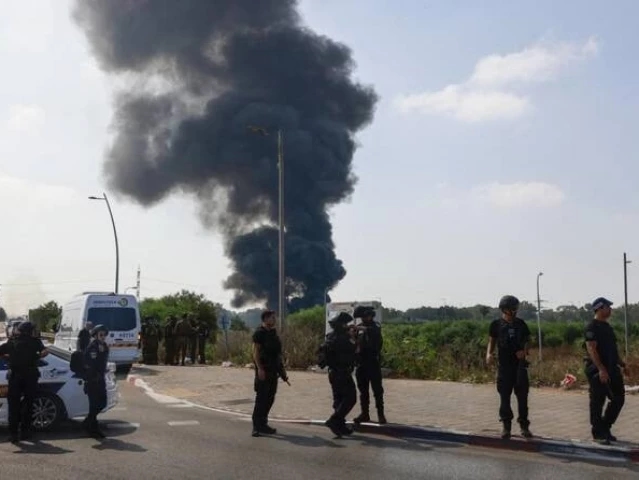 Nine killed as gunmen storm Iran courthouse