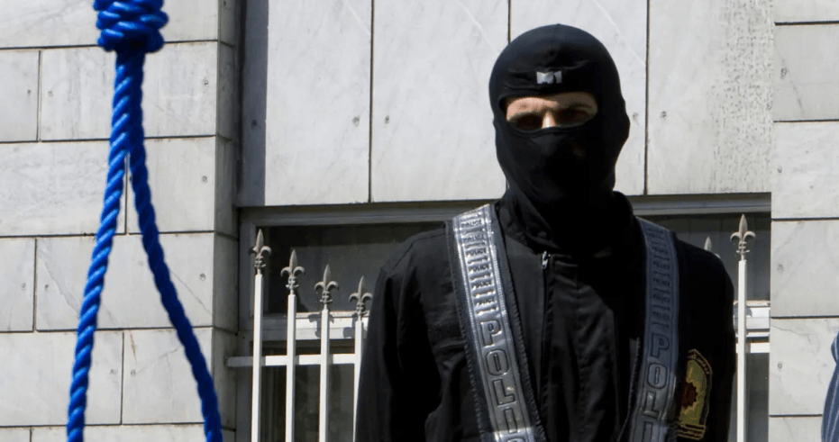 Iran executes nine ISIL members over foiled civilian attack plot