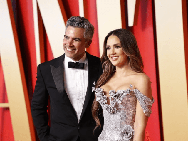 Cash Warren moves out, starts fresh amid Jessica Alba divorce
