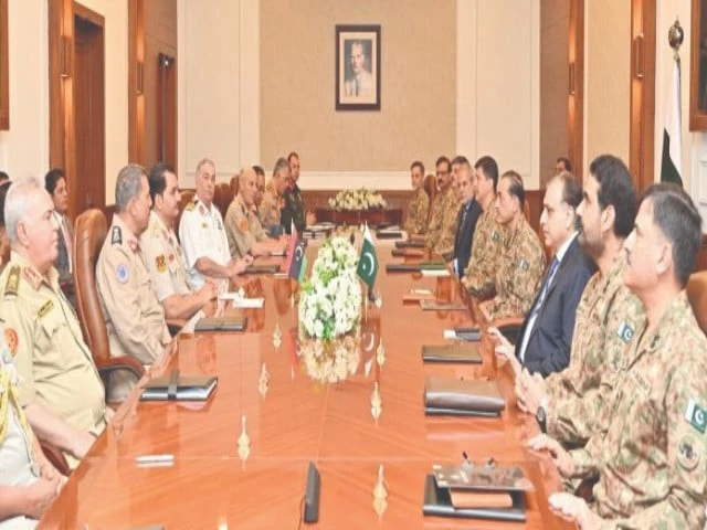 Libya, Pakistan military chiefs discuss security