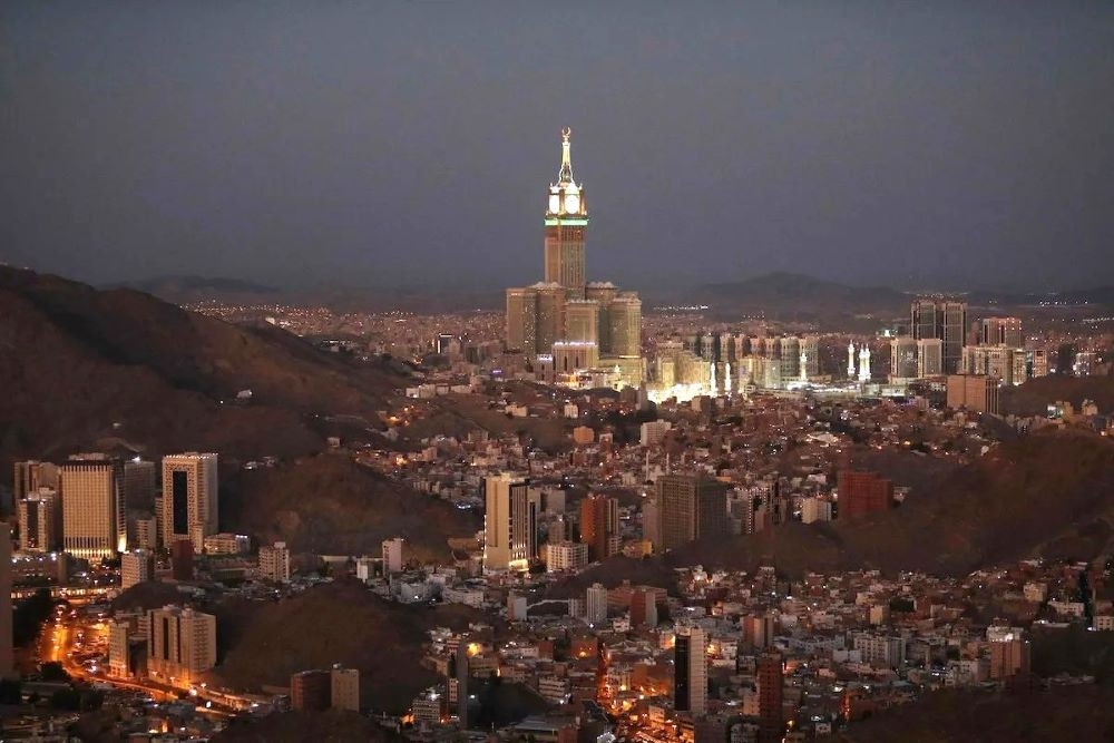 Saudi Arabia allows foreign investment in Makkah, Madinah real estate firms
