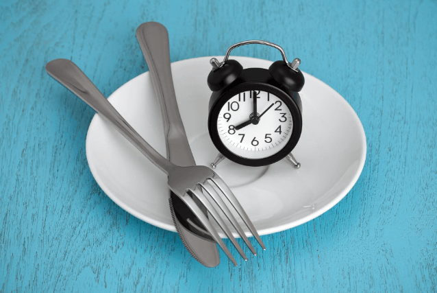Study links early breakfast and fasting to lower BMI in middle-aged adults