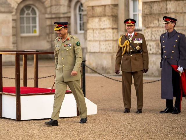 COAS Asim Munir arrives in UK for high-level security talks