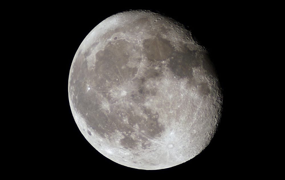 Spanish firm unveils moon GPS to guide future lunar missions