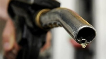 Oil up 6% as Israel strikes avoid oil sites
